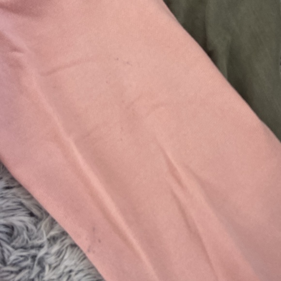 Universal thread size M long sleeve sweatshirt pullover light orange - Picture 11 of 13